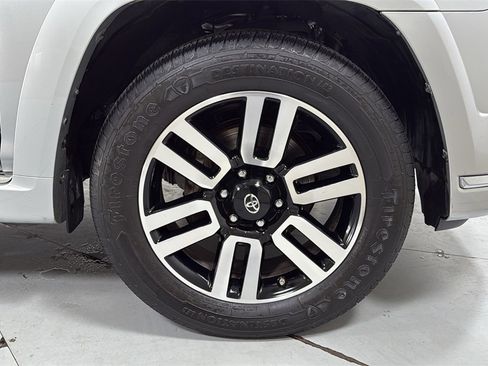 Used 2017 Toyota 4Runner Limited image 21