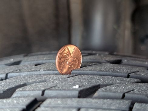 Used 2023 Nissan Kicks SR image 28