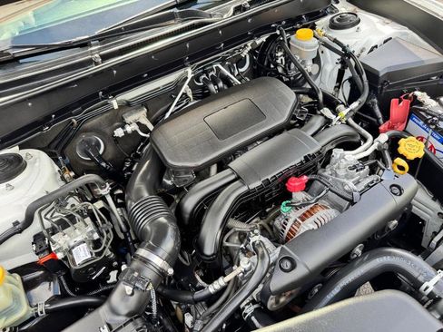 Used 2010 Subaru Outback 2.5i Premium image 32