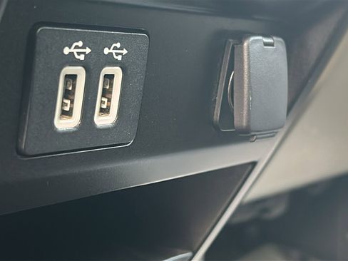 Used 2019 Ford F150 XLT w/ Equipment Group 302A Luxury image 27