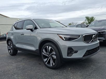 Certified 2024 Volvo XC40 B5 Ultimate w/ Climate Package