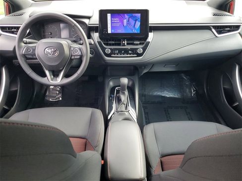 Used 2023 Toyota Corolla SE image 9