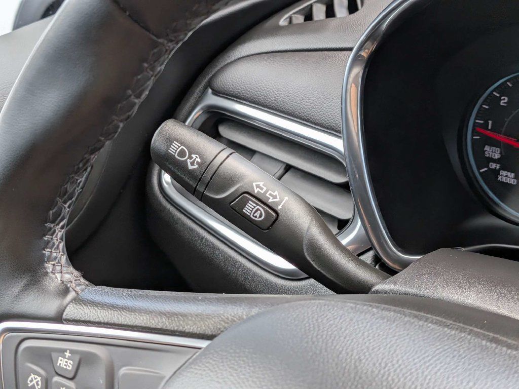 Used 2024 Chevrolet Equinox LT AWD/4WD image 25