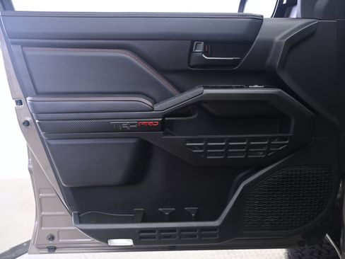 Used 2025 Toyota Tacoma TRD Pro AWD/4WD image 25