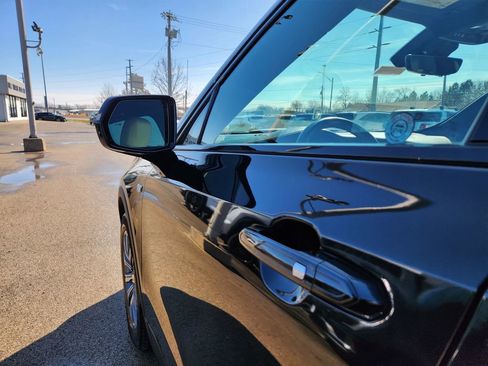 Used 2019 Cadillac XT4 Sport w/ Enhanced Visibility Package image 41