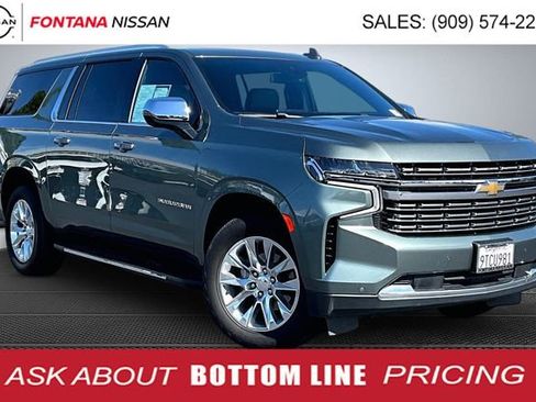 Used 2023 Chevrolet Suburban Premier image 1