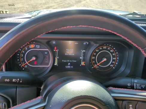 Used 2024 Jeep Wrangler Unlimited Rubicon w/ Convenience Group image 18