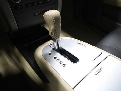 Used 2014 Nissan Murano S image 25