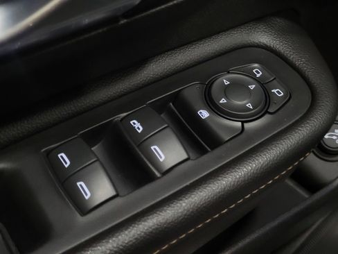 Used 2019 GMC Terrain SLT w/ Preferred Package image 27