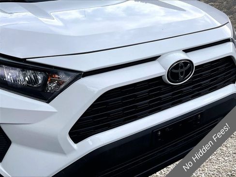 Used 2019 Toyota RAV4 LE w/ All Weather Liner Package AWD/4WD image 25