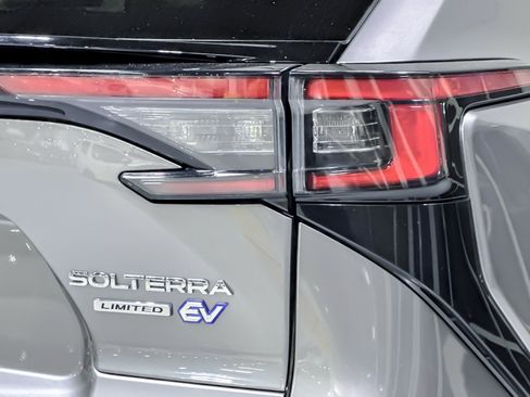 Used 2023 Subaru Solterra AWD image 29