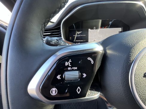 Certified 2026 Jaguar F-PACE R-Dynamic S image 20