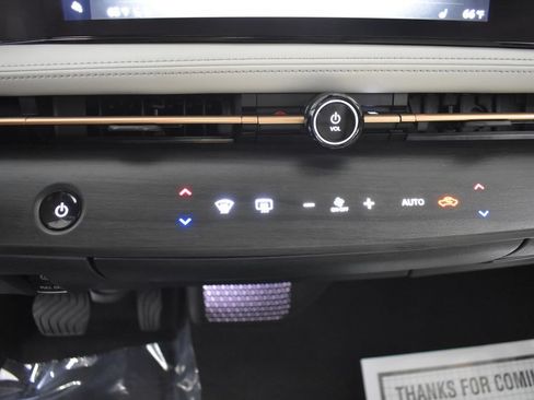 Certified 2023 Nissan Ariya AWD image 22