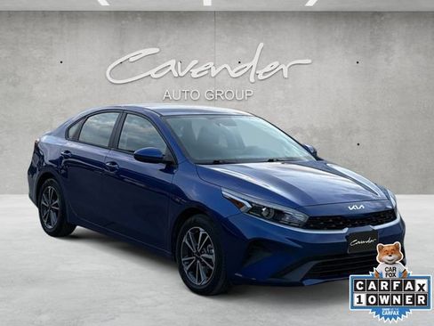 Used 2024 Kia Forte LXS FWD image 2