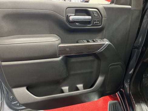 Used 2021 Chevrolet Silverado 1500 LTZ w/ Z71 Off-Road Package image 15