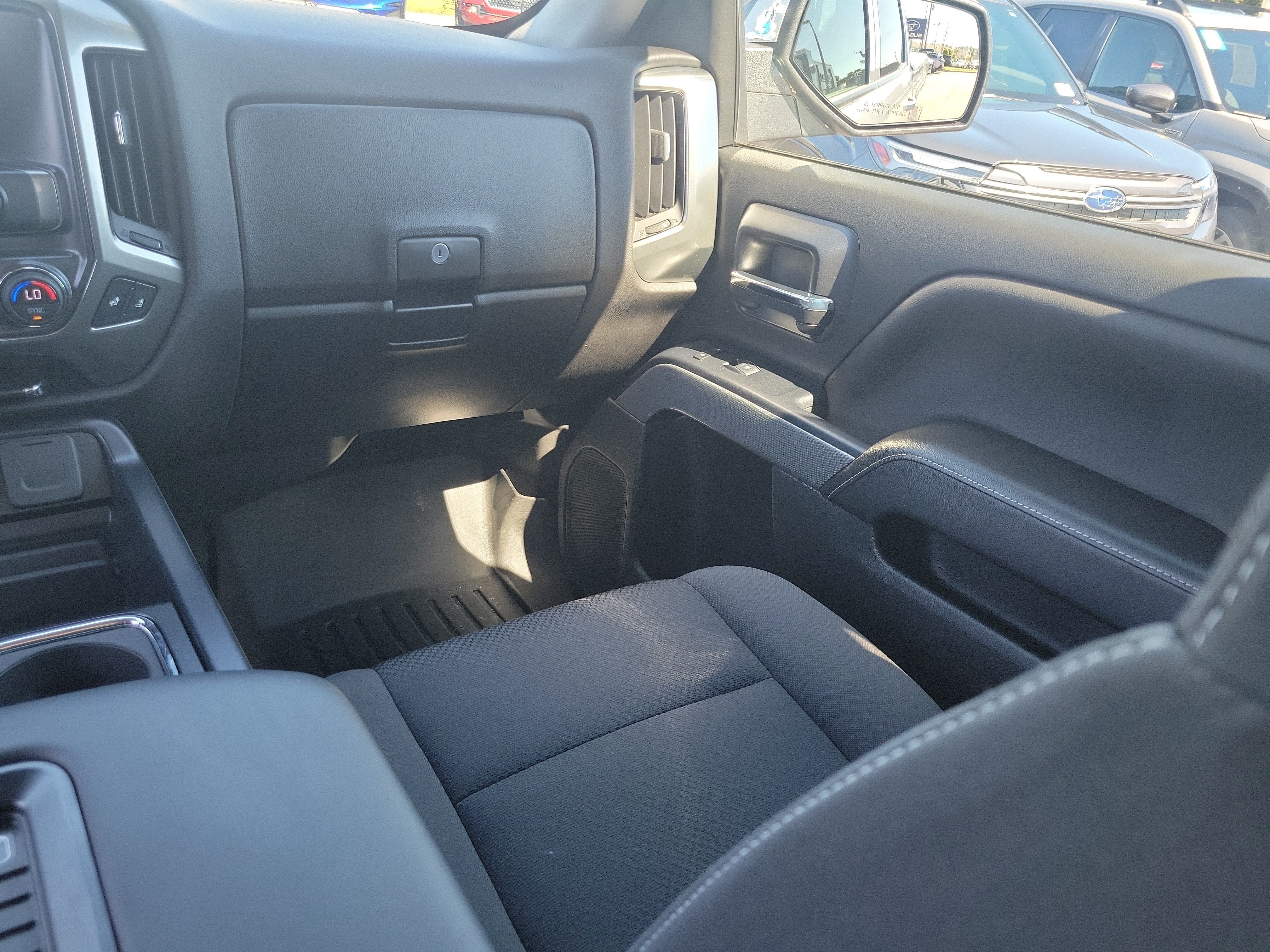 Used 2018 Chevrolet Silverado 1500 LT w/ All Star Edition AWD/4WD image 17