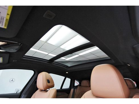 Used 2025 BMW X4 xDrive30i image 28