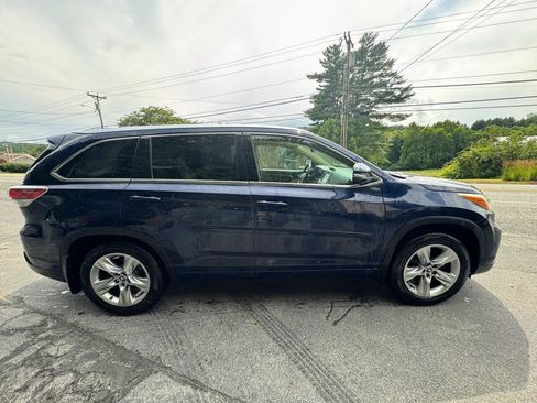 Used 2016 Toyota Highlander Limited Platinum AWD/4WD image 3