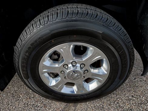 Used 2019 RAM 3500 Big Horn image 35