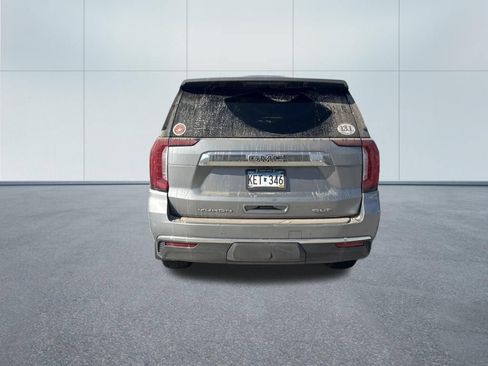 Used 2023 GMC Yukon XL SLT w/ SLT Luxury Package AWD/4WD image 3