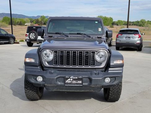 Used 2025 Jeep Wrangler Sport AWD/4WD image 5