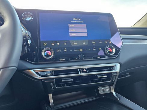 Used 2026 Lexus RX 350h w/ Convenience Package image 23