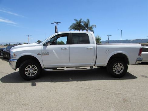 Used 2016 RAM 3500 Laramie w/ Convenience Group AWD/4WD image 3