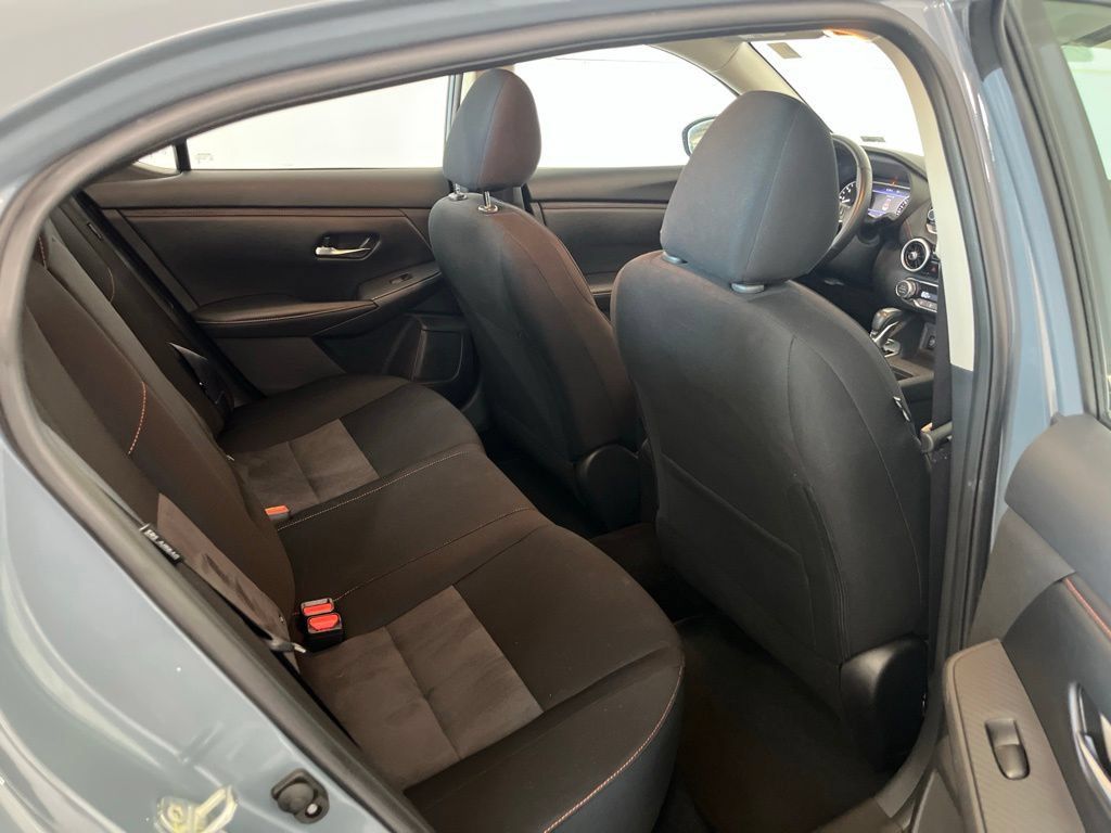 Used 2025 Nissan Sentra SR FWD image 22