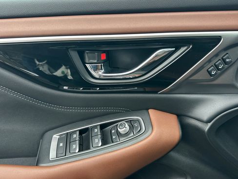 Used 2024 Subaru Outback Touring XT image 11