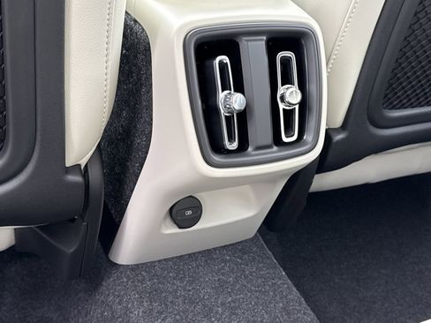 New 2026 Volvo XC40 B5 Ultra w/ Protection Package Premier image 14