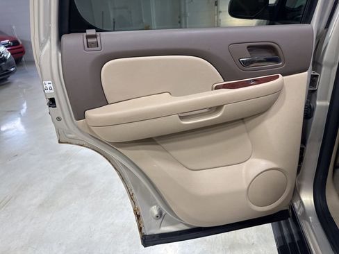 Used 2009 Chevrolet Tahoe LTZ AWD/4WD image 31