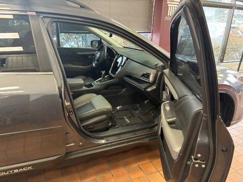 Used 2020 Subaru Outback Onyx Edition XT image 36