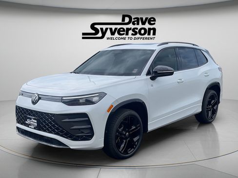 New 2026 Volkswagen Tiguan SE R-Line AWD/4WD image 1