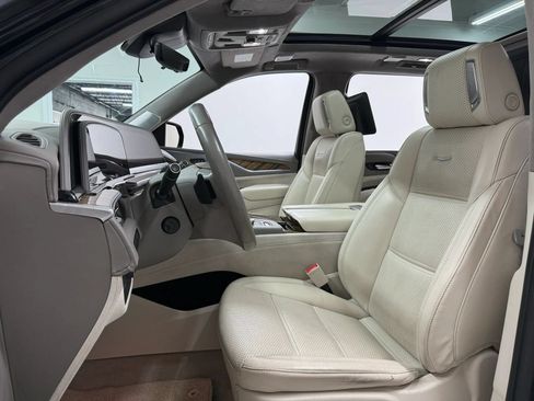 Used 2022 Cadillac Escalade ESV Premium Luxury Platinum AWD/4WD image 12