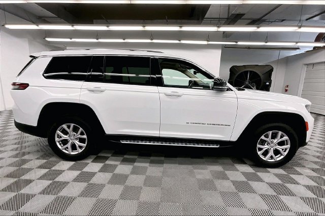 Used 2022 Jeep Grand Cherokee L Limited AWD/4WD image 15