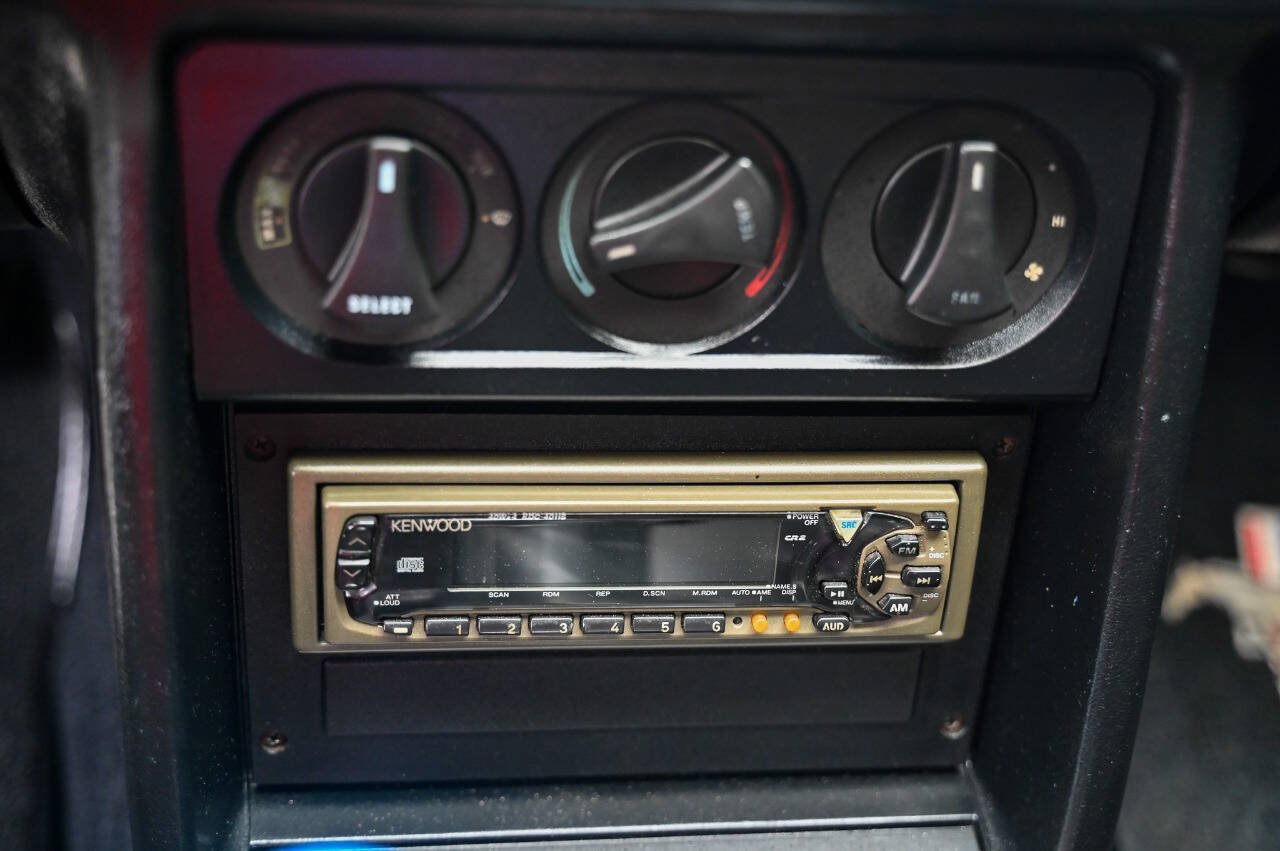 Used 1989 Ford Mustang LX RWD image 75