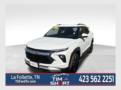 Used 2025 Chevrolet TrailBlazer LT AWD/4WD image 1