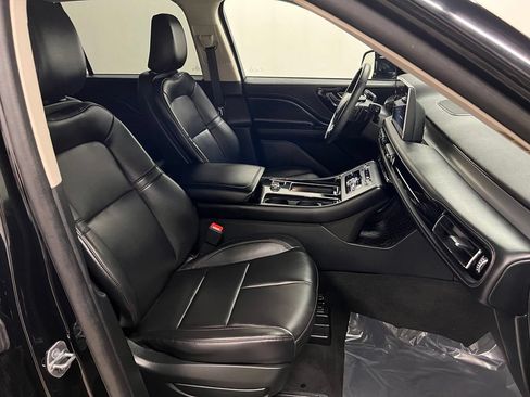 Used 2023 Lincoln Aviator AWD image 41