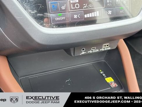 Used 2025 Subaru Forester Touring AWD/4WD image 19