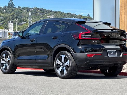 Certified 2023 Volvo C40 P8 Recharge Plus AWD/4WD image 7