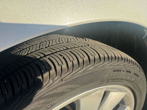 Used 2013 Tesla Model S image 26