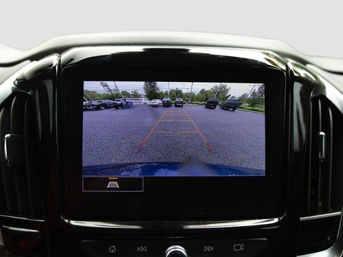 Used 2023 Chevrolet Traverse LT AWD/4WD image 12