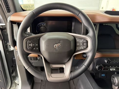 Used 2024 Ford Bronco Outer Banks AWD/4WD image 11
