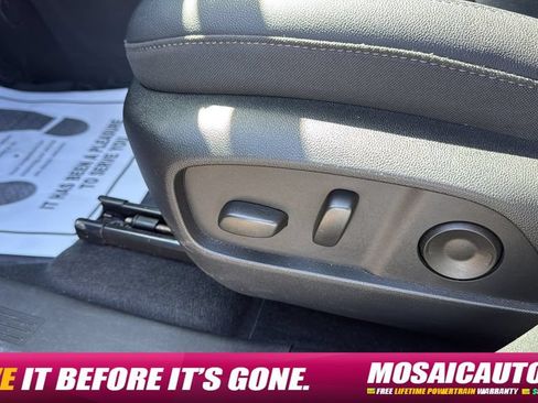 Used 2026 Chevrolet Equinox LT w/ Convenience Package II AWD/4WD image 27