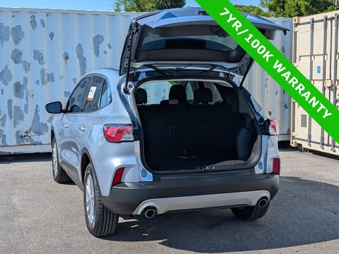 Certified 2022 Ford Escape SE FWD image 13