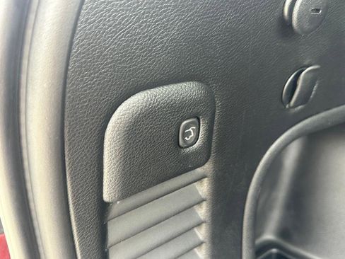 Used 2021 Jeep Grand Cherokee Limited w/ Luxury Group II image 23