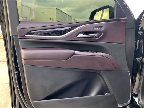 Used 2023 Cadillac Escalade V w/ Heavy-Duty Trailer Package image 18