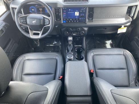 New 2026 Ford Bronco Badlands AWD/4WD image 12