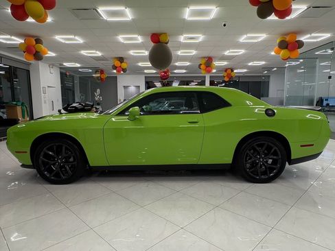 Used 2023 Dodge Challenger SXT w/ Blacktop Package image 4