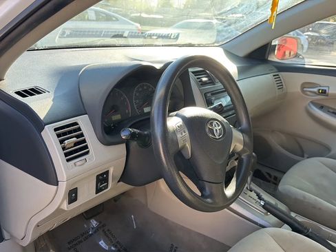 Used 2012 Toyota Corolla LE image 11